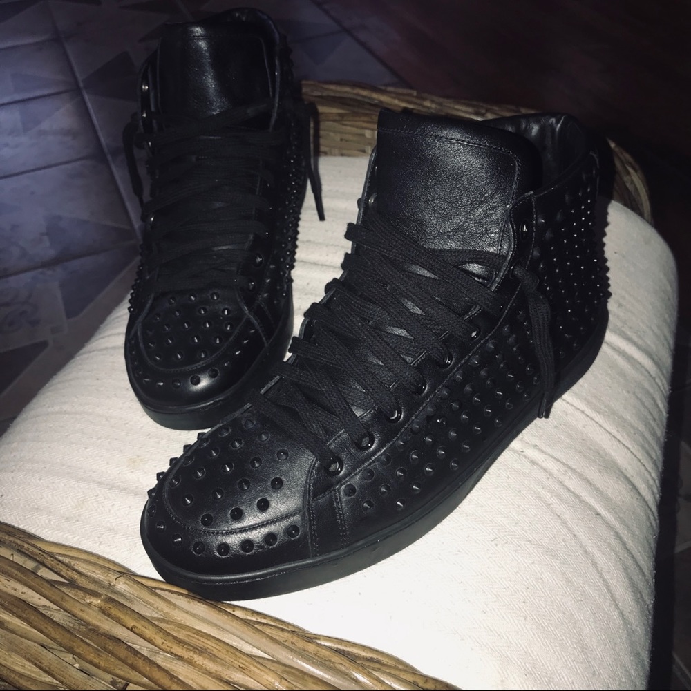 GUCCI SPike sneakers